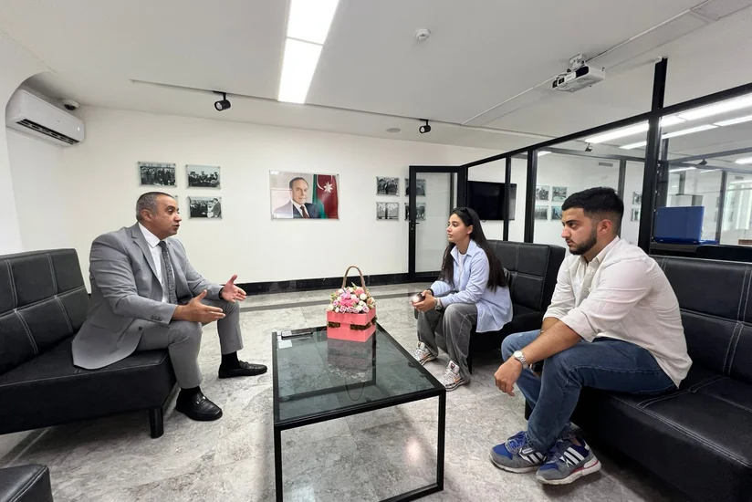 Azərbaycan Kamandan Oxatma Federasiyasının kollektivi millinin üzvləri və baş məşqçisi ilə görüşüb