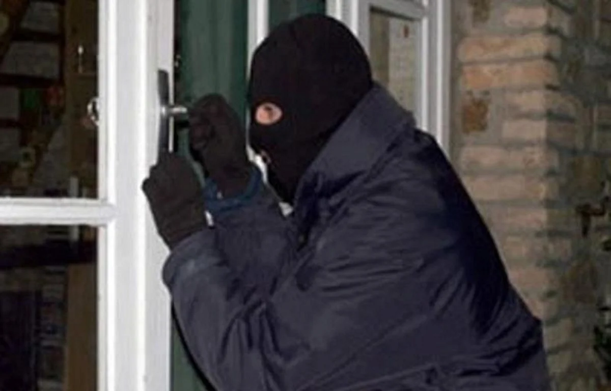 Bakıdakı hamamdan pul və avtomobil açarı oğurlanıb