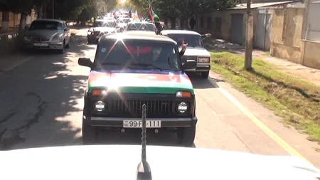 Salyanda qələbə böyük coşqu ilə qeyd olunub