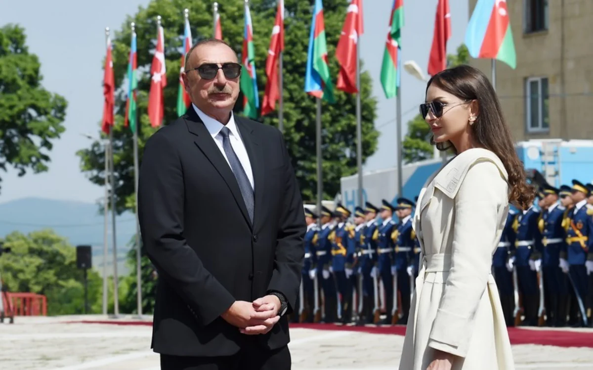 İlham Əliyev və Mehriban Əliyeva Vilnüs Qədim şəhərini gəziblər