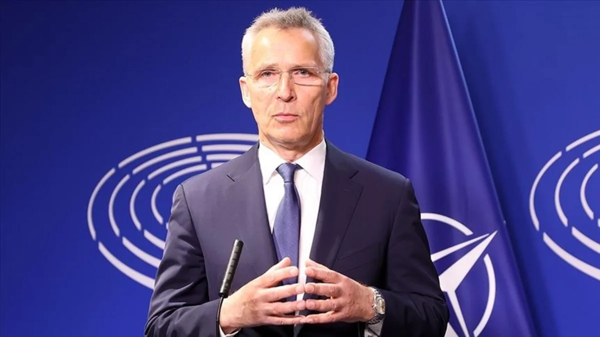 Stoltenberq: NATO Ukraynanın alyansa daxil olmasına deyil, hərbi yardıma diqqət yetirir