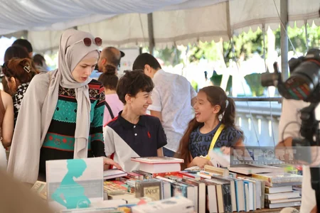 Dənizkənarı Milli Parkda “Oxuyan gələcək” adlı kitab sərgisi təşkil edilib