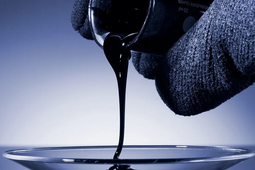 Azerbaijani oil price falls