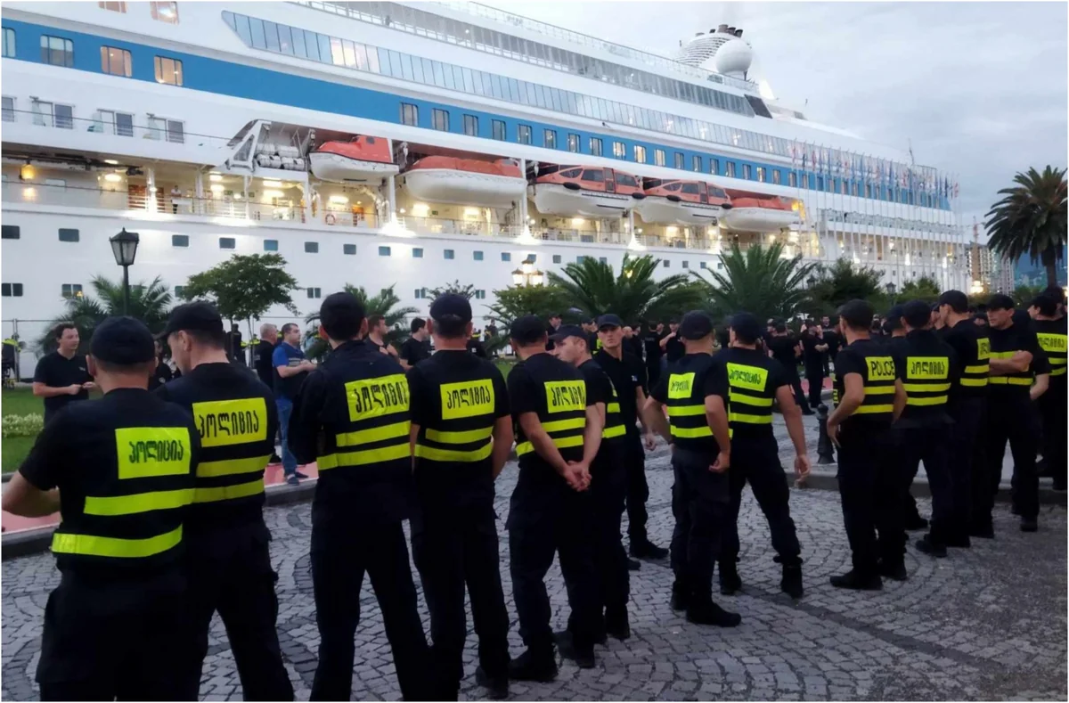 9 detained in Batumi amid protests against arrival of cruise ship with Russian tourists