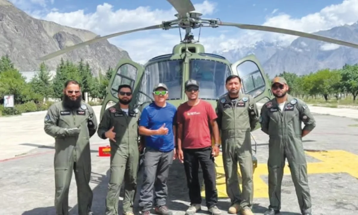 Pakistanda azərbaycanlı alpinist 7 500 metr yüksəklikdə qalmış müəllimi xilas edib
