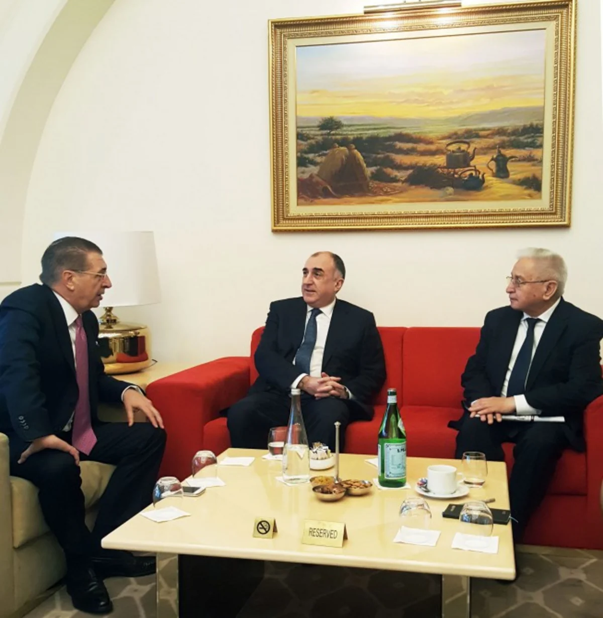 ​Elmar Məmmədyarov Srqan Kərimlə Azərbaycanla BMT arasında əməkdaşlıq perspektivlərini müzakirə edib