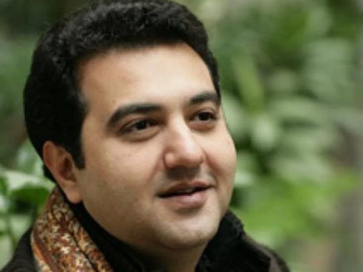 Эльчин Азизов выступит на сцене театра оперы и балета