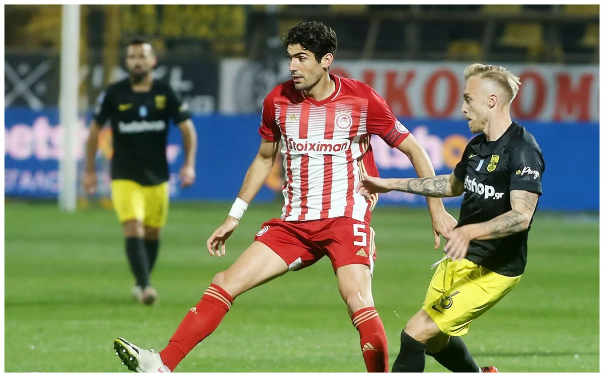 Neftçinin rəqibi böyük hesabla qalib gəldi