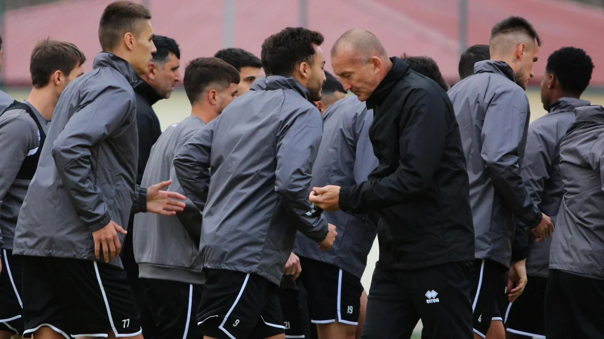 Нефтчи сегодня встретится с клубом Суперлиги