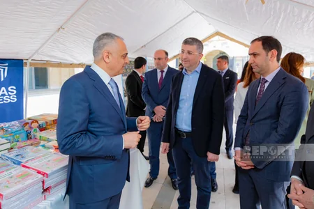 Naxçıvanda təşkil olunan festivalda 70 minə yaxın kitab sərgilənir