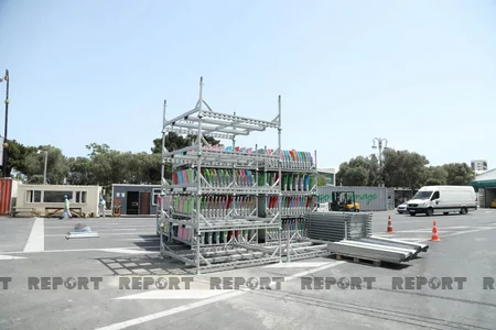 Formula 1ə görə bağlanan küçə və prospektlərdə təhlükəsizlik baryerləri sökülür