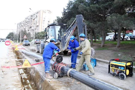 Bakının Yeni Günəşli qəsəbəsinin qaz kəmərləri əsaslı təmir edilir