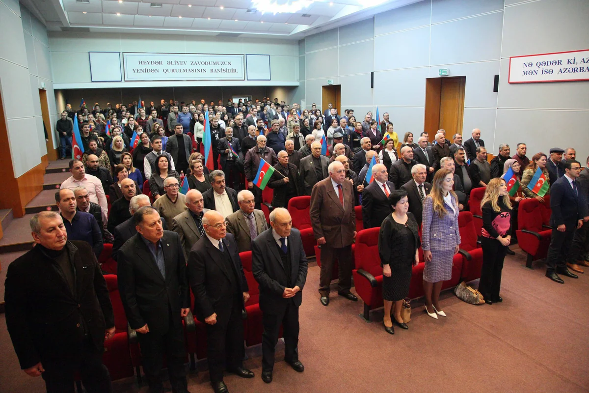 Tanınmış şəxslərin dəstəklədiyi namizəd kimdir? - VİDEO