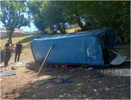 В Джалилабаде автобус попал в аварию, двое погибли, есть раненые