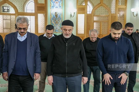 Prayers read in Azerbaijani mosques for plane crash victims