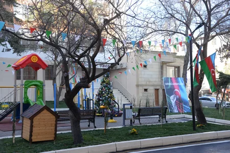 Bakıda növbəti abad həyət sakinlərin istifadəsinə verilib