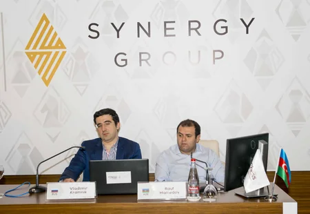 Vladimir Kramnik: Rauf ehtiyatlı oynadı - FOTO