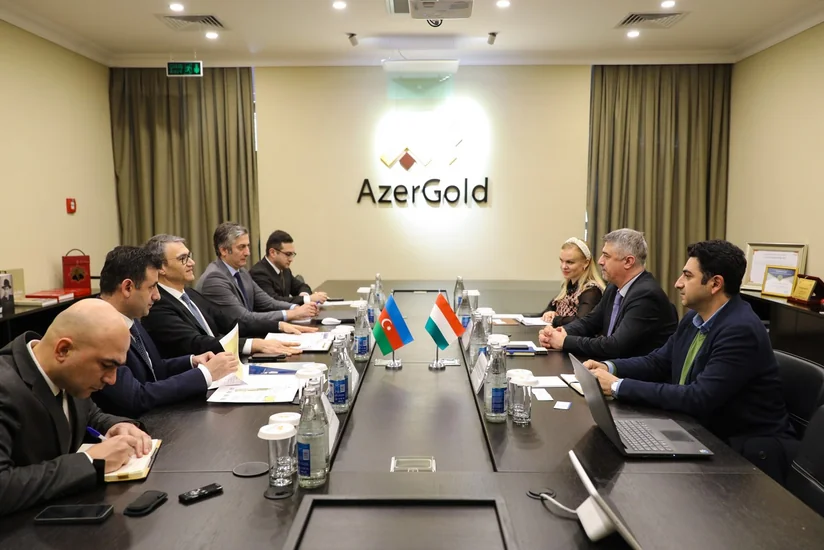 Председатель ЗАО «AzerGold» встретился с послом Венгрии в Азербайджане