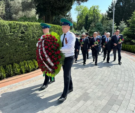 Ambassadors of CIS countries honor memory of great leader Heydar Aliyev