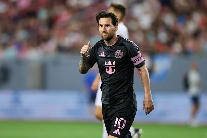 KİV: Lionel Messi yenidən Barselonaya qayıdacaq