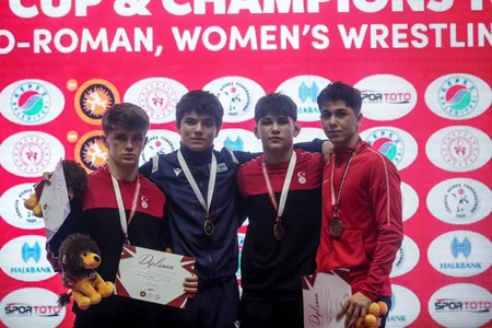 Azərbaycan güləşçiləri Zəfər kubokuunda 22 medal qazanıblar
