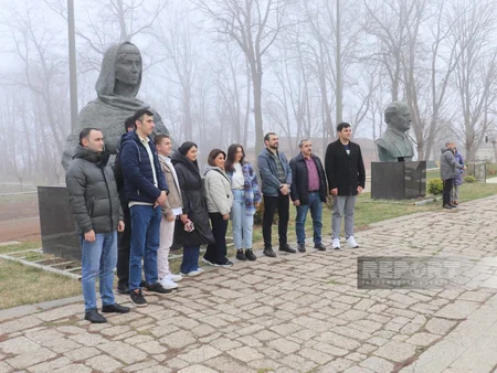 İlk 40 turist Şuşaya yola düşüb