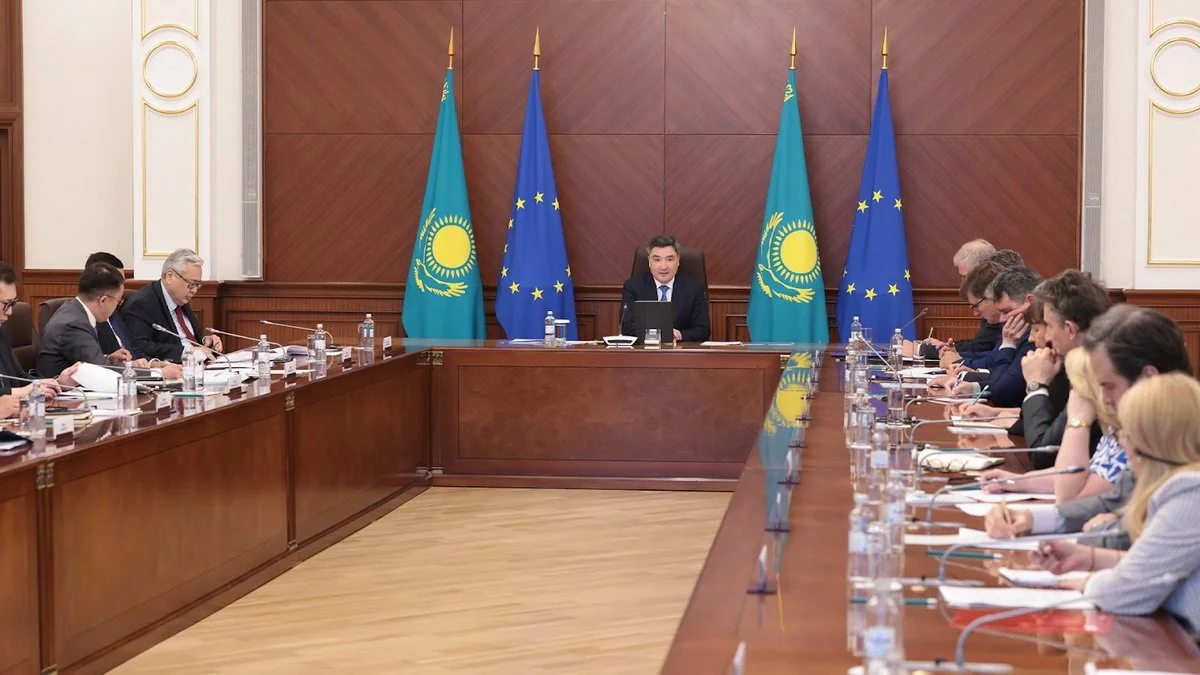 Казахстан и ЕС обсудили перспективы развития Среднего коридора