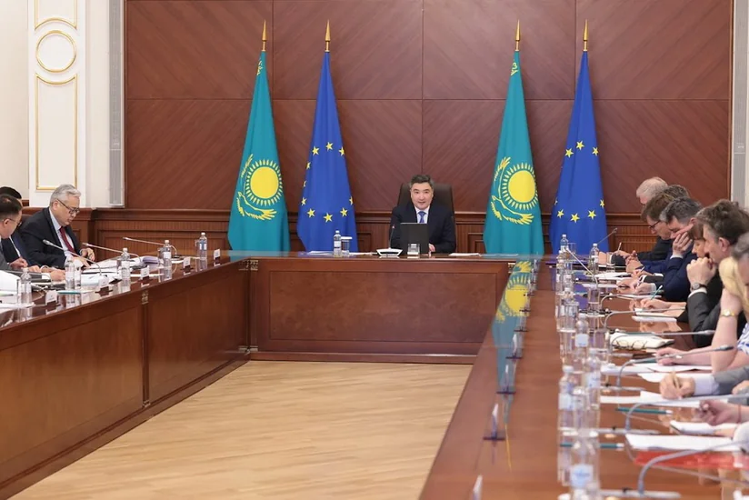 Казахстан и ЕС обсудили перспективы развития Среднего коридора