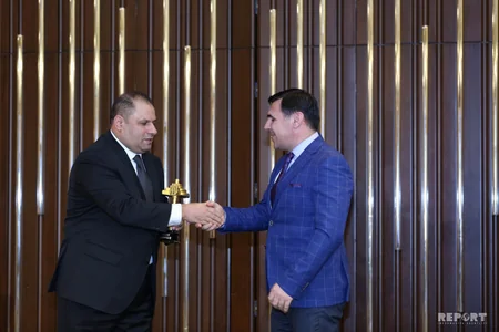 Report İnformasiya Agentliyi İlin media qurumu mükafatına layiq görülüb - FOTO