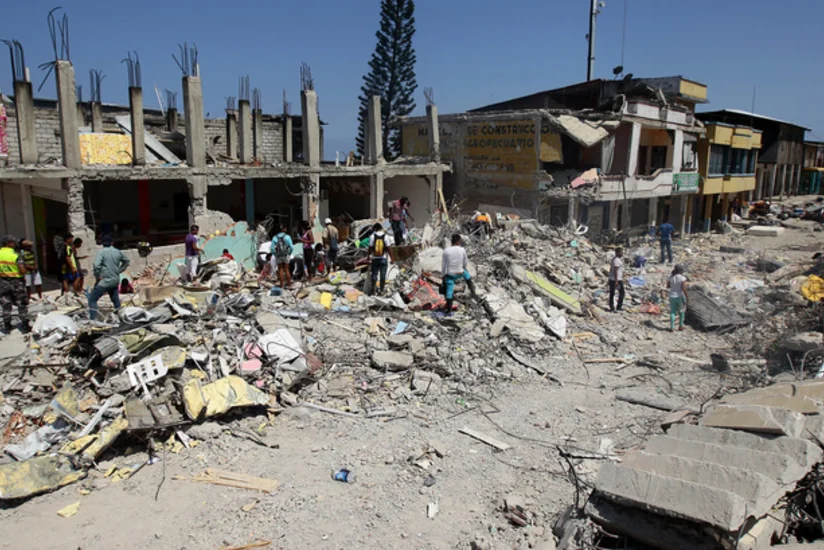 Ecuador's president imposes a one-off levy on millionaires to rebuild cities