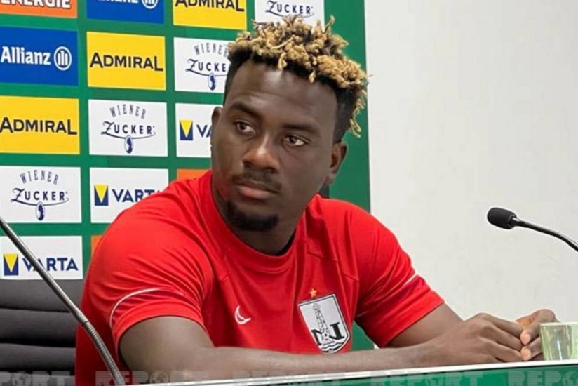 Afrikalı vinger Neftçi ilə vidalaşıb