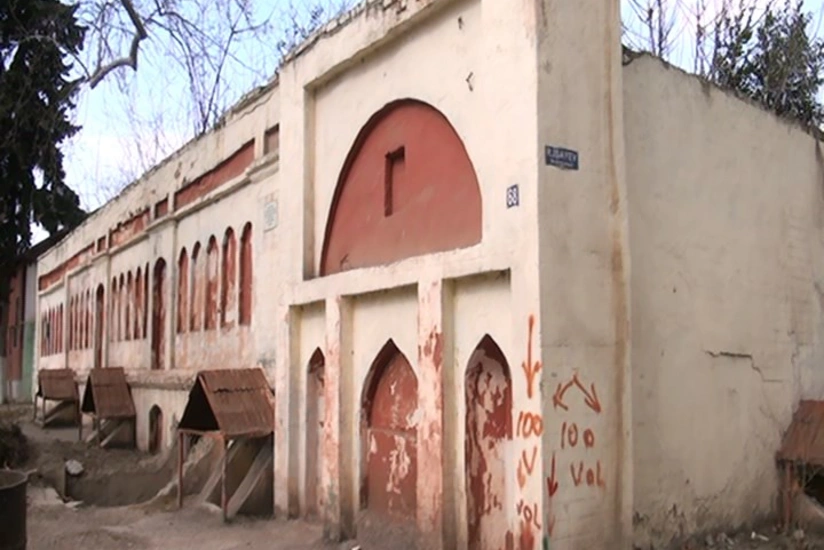 Göyçayın məşhur tarixi abidəsi: 135 yaşlı yeraltı hamam məhv olmaq üzrədir - REPORTAJ