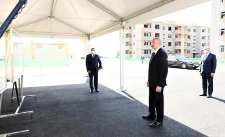 Prezident Samuxda məcburi köçkünlər üçün tikilən yaşayış məhəlləsi ilə tanış olub - YENİLƏNİB