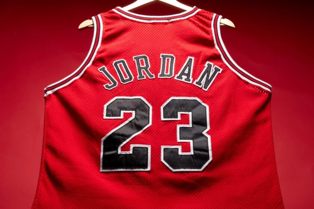 Maykl Cordana məxsus əşyalar hərracda 8,5 milyon dollara satılıb