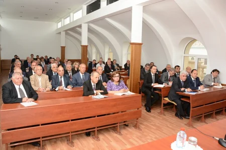 UNEC-də tədris prosesi noyabrın 1-dən yeni qaydalarla aparılacaq