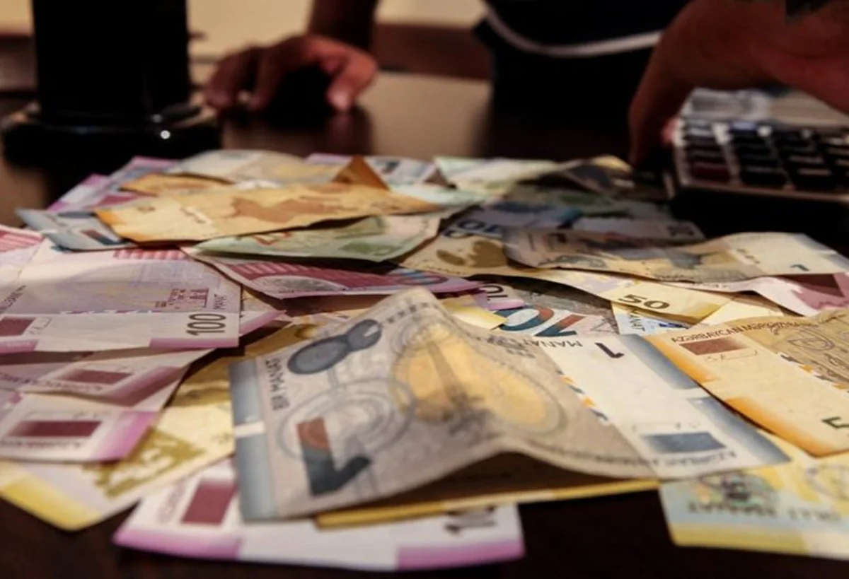 Azerbaijan approves rules for destruction of banknotes withdrawn from circulation