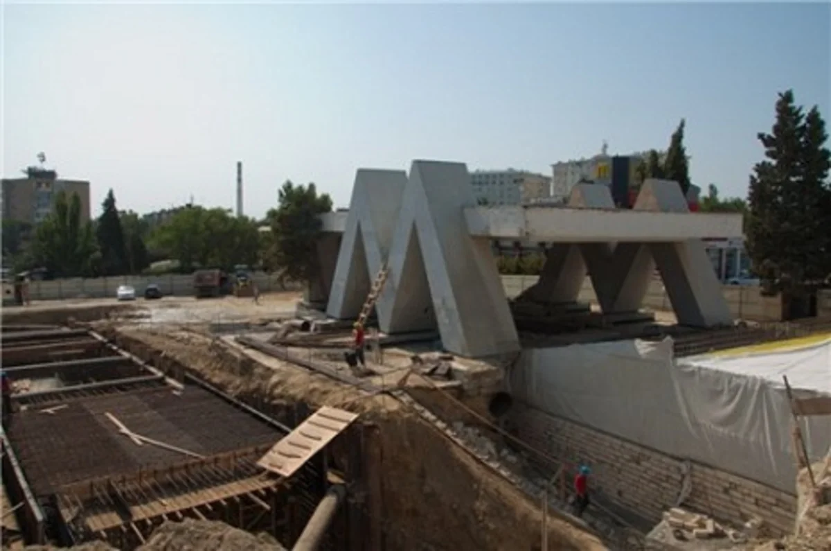 Memar Əcəmi-2 metro stansiyasında əsas işlər yekunlaşıb