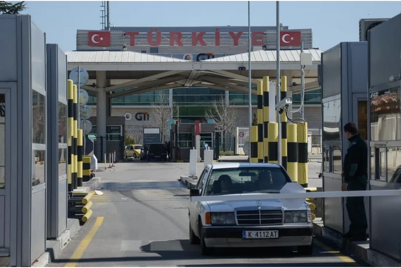 Районы Болгарии у границы с Турцией объявляют режим ЧС из-за мигрантов