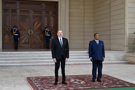 Konqo Prezidentinin rəsmi qarşılanma mərasimi olub