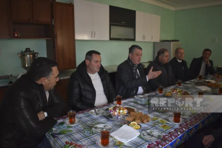 Azərbaycanın Gürcüstandakı səfiri 20 Yanvar şəhidinin ailəsi ilə görüşüb