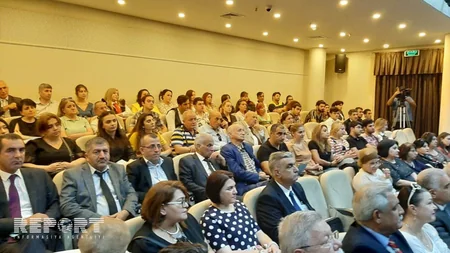 Azərbaycan milli teatrının yeni mövsümünün açılış mərasimi keçirilib - FOTO