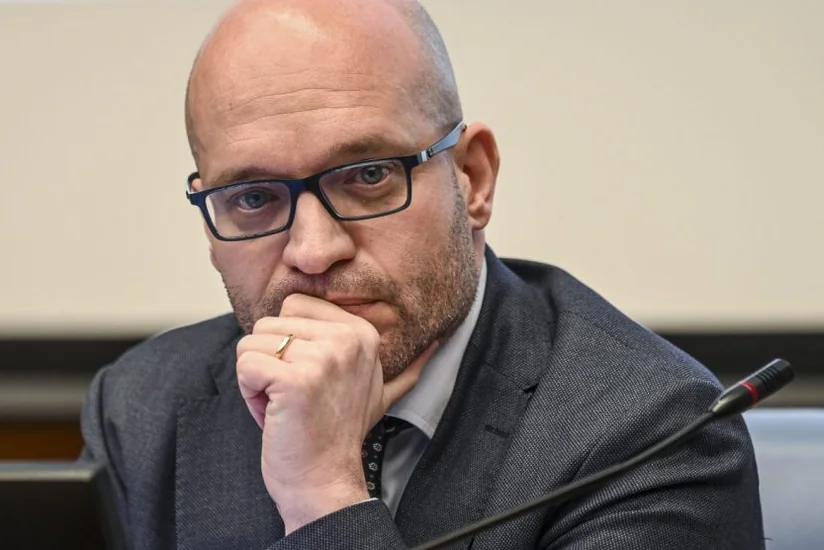 İtaliyalı parlamentari münaqişələri diplomatiya yolu ilə həll etməyə çağırıb