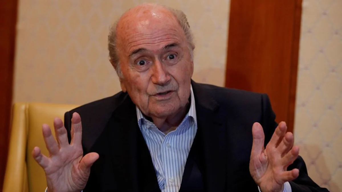 FIFA-nın sabiq prezidenti: Güvəndiyim insanlar mənə xəyanət etdilər