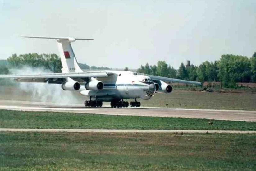 Самолет Всемирной продовольственной программы ООН совершил аварийную посадку на юге Сомали