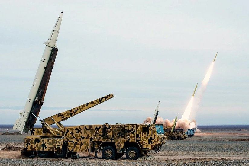 Husilər Yəməndən İsrailə ballistik raketlər atıblar