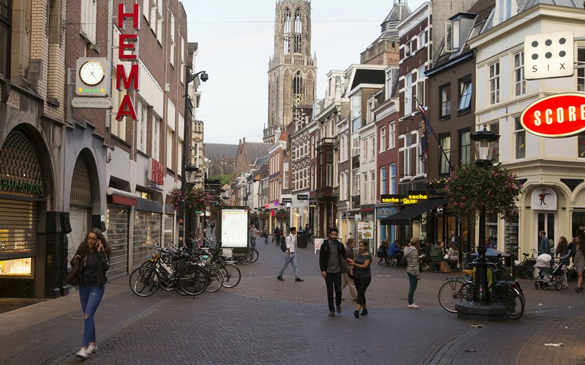 1,000 people contract coronavirus after festival in Netherlands