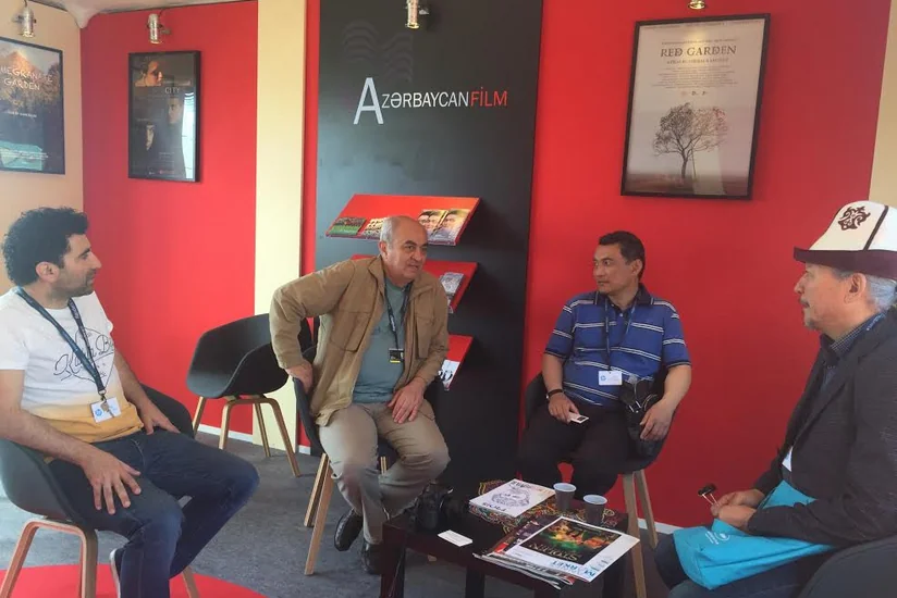 Azərbaycan nümayəndə heyəti Kann kino festivalında görüş keçirib