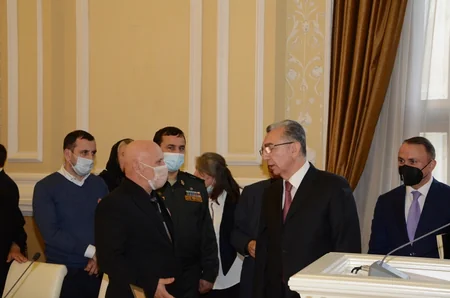 Eldar Əzizov: Son 200 ildə ilk dəfə ermənilərlə münaqişə qələbə ilə başa çatıb