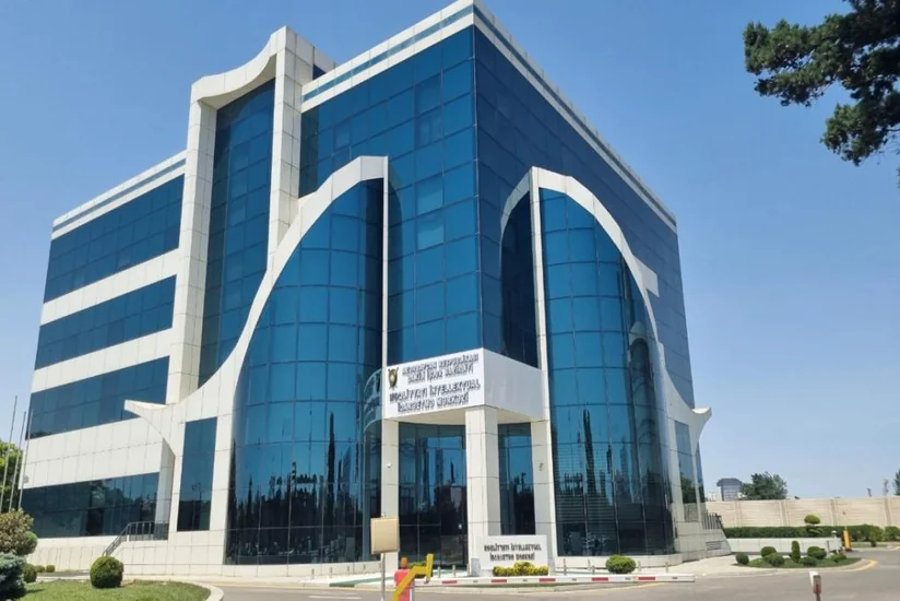 NİİM dayanma və durma qaydalarını pozan sürücülərə müraciət edib