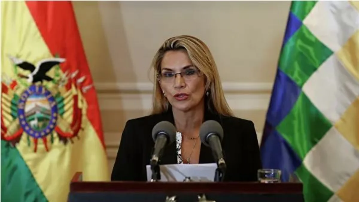 Boliviyanın müvəqqəti dövlət başçısı prezident seçkilərində namizəd olmayacaq